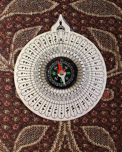 Молитвенный коврик дорожный с компасом в сумке бежевой