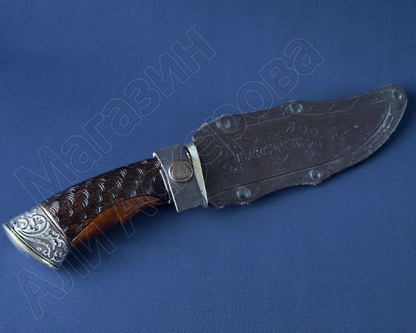 Туристический нож Восток с гардой (сталь 65Х13, рукоять дерево)