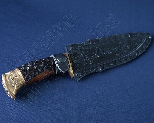 Туристический нож Зодиак с гардой (сталь 65Х13, рукоять дерево)