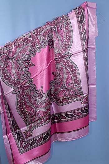 Платок женский шелковый "Дагестанские мотивы" розовый