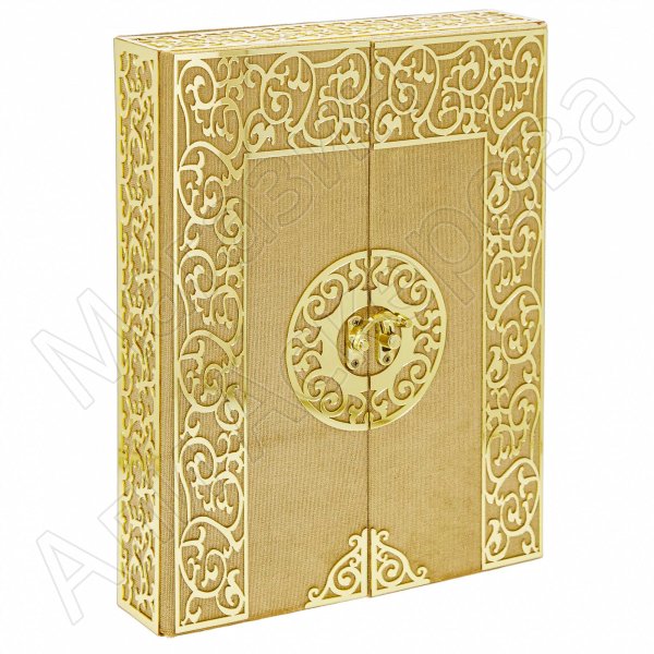 Коран на арабском языке и четки в подарочном футляре (22х29 см)