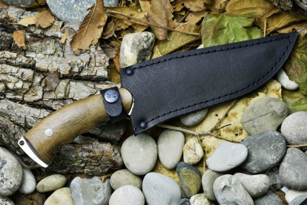 Нож разделочный Кизлярский (сталь AUS-8, рукоять орех)