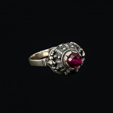 Серебряное кольцо (рубин)