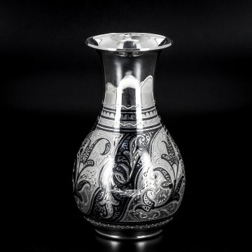Серебряная ваза Кубачи