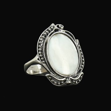 Серебряное кольцо (перламутр)