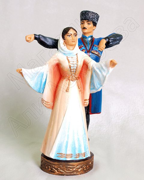 Подарочная статуэтка Джигит и горянка в танце (обожженная глина)