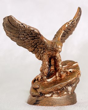 Подарочная статуэтка ручной работы "Кавказский орел" обожженная глина