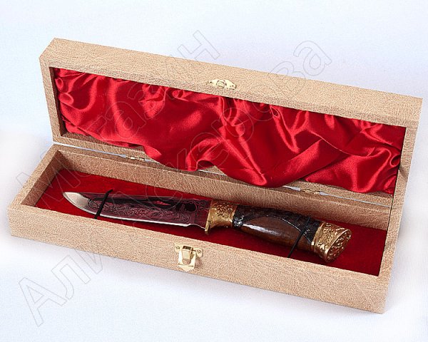 Подарочный футляр для кизлярского туристического ножа (бежевый)